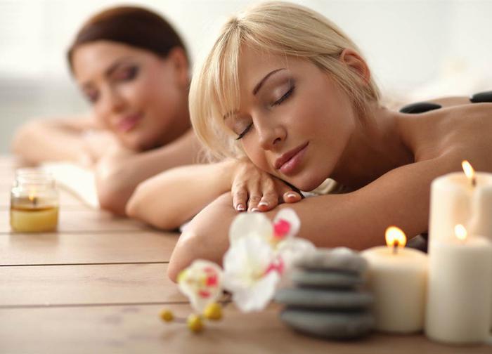 Эротический массаж для двух девушек (два мастера)